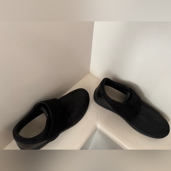 Drew Vionic Orthopaedic Shoe Velcro Strap black vegan leather/suede Like new sz7 - Picture 3 of 7